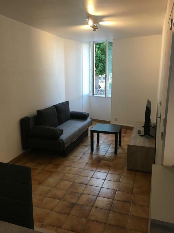 Charmant T2 Rdc Dans Residence Avec Parc Arbore Saint-Pierre-le-Moutier Exterior photo